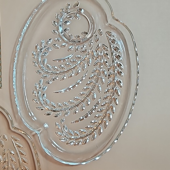 Vintage Federal Glass Hospitality Snack Plates Homestead Wheat Set of 2 - Picture 2 of 3